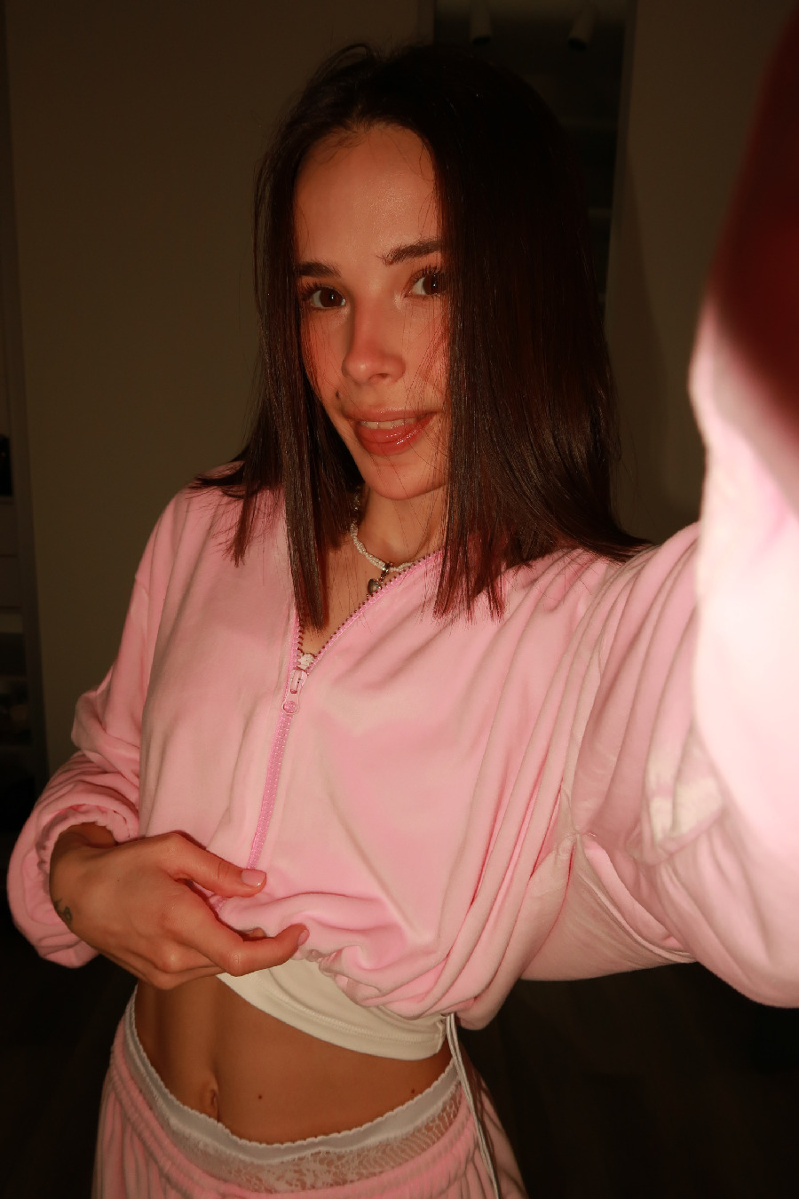 Tina brings the glow — live moments in Islamabad